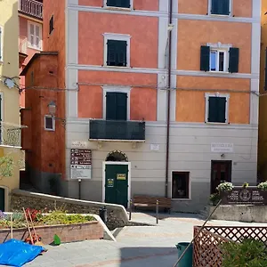 casa-di-filippo.hotelitalianriviera.com/