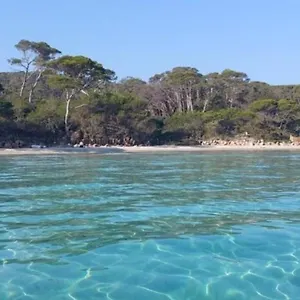 https://appartement-t2-neuf-100m-des-plages-parking-priv.fr-provencehotel.com