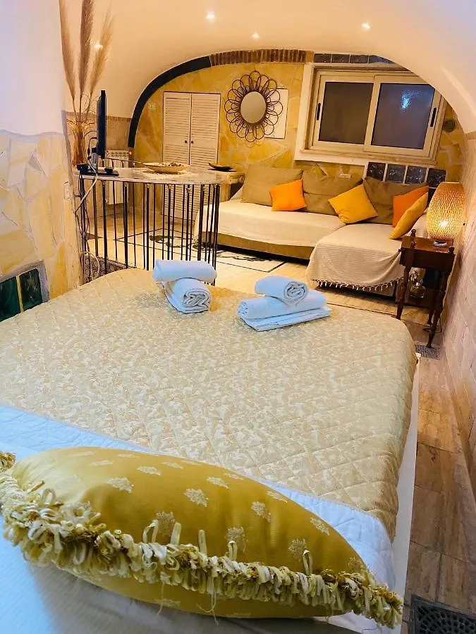 Ancient Roman Mansion 0*, Roma Italia